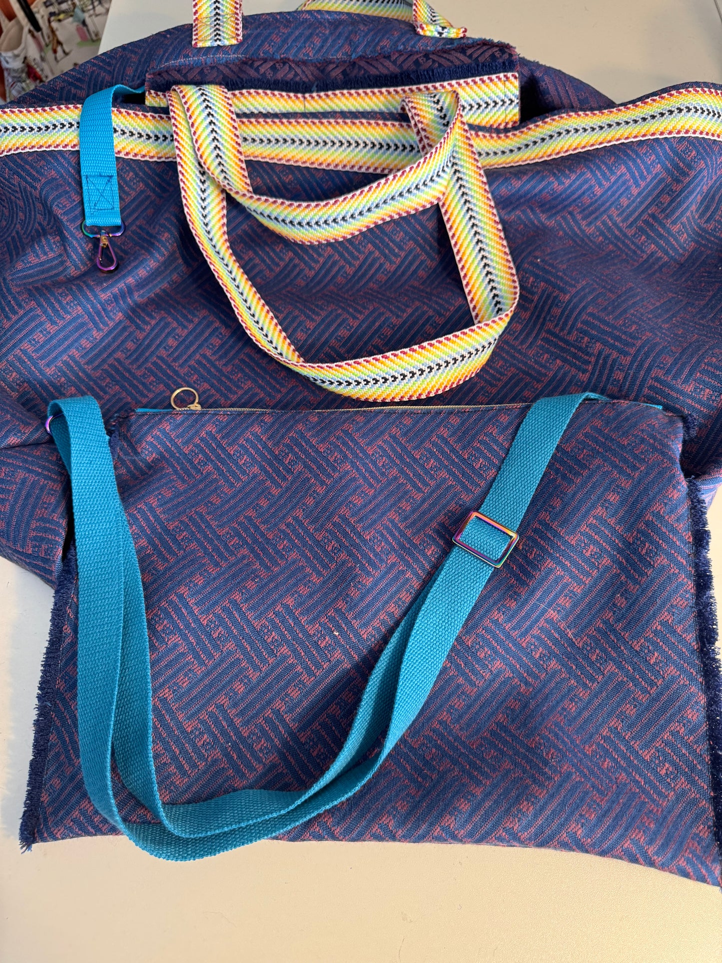 Oversized tote with removable bag