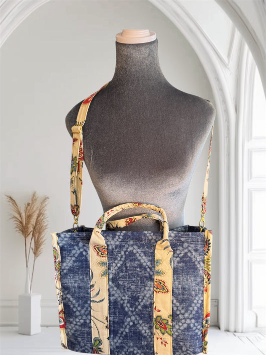 Large tote